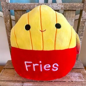 Squishmallows 8” FLOYD THE FRIES 🍟 NWT 🎁
